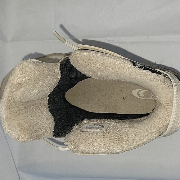 Women's Thinsulate Winter Boots - Picture 5 of 6